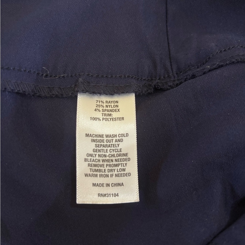 Crown & Ivy Navy Blue Skirt Skort Size 4 - Picture 10 of 10